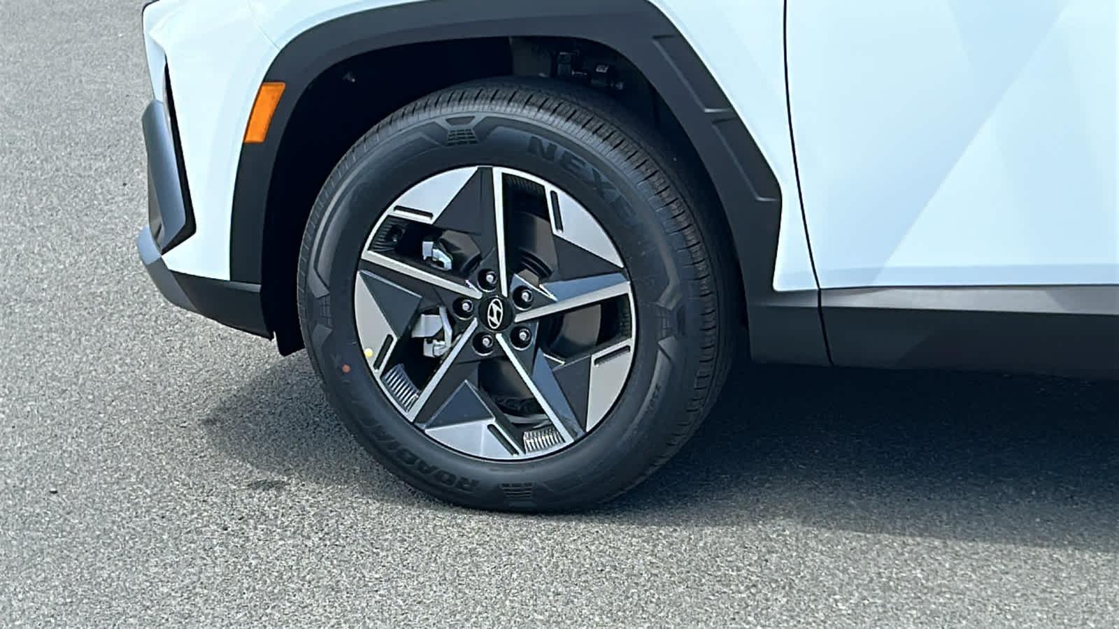 New 2026 Creamy White Pearl Hyundai SEL AWD image 39