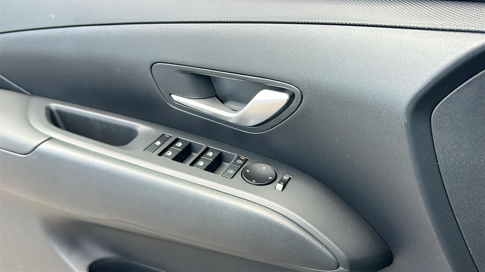 New 2026 Creamy White Pearl Hyundai SEL AWD image 52