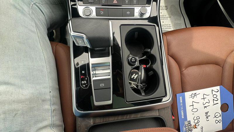 2021 Audi Q8 Premium Plus 55 TFSI quattro Tiptronic