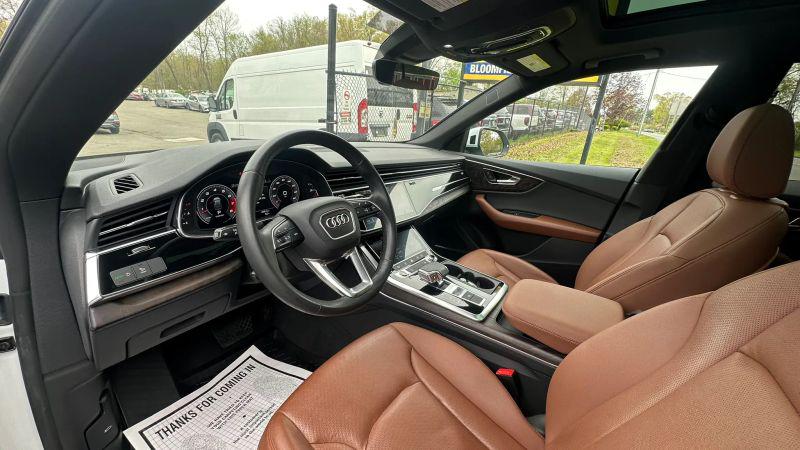 2021 Audi Q8 Premium Plus 55 TFSI quattro Tiptronic