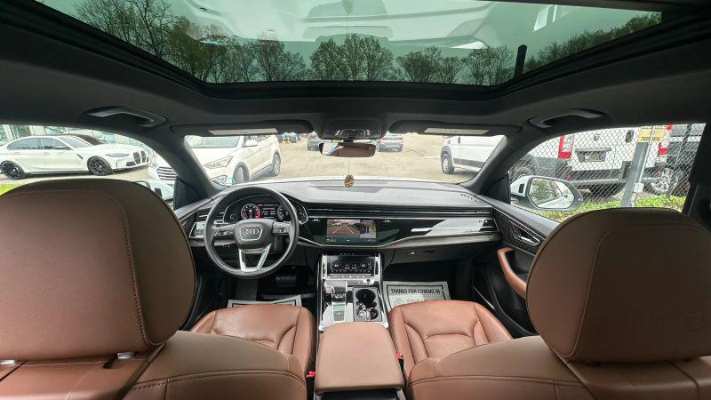 2021 Audi Q8 Premium Plus 55 TFSI quattro Tiptronic