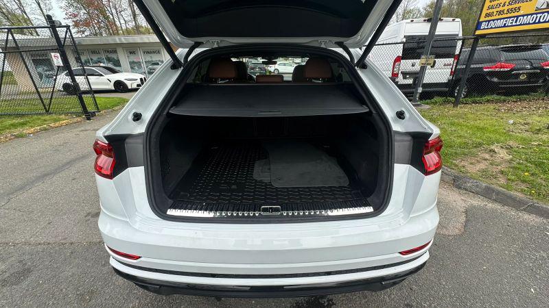 2021 Audi Q8 Premium Plus 55 TFSI quattro Tiptronic