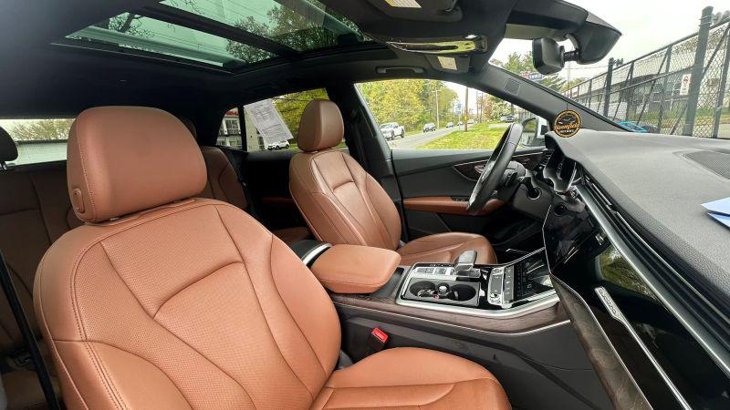 2021 Audi Q8 Premium Plus 55 TFSI quattro Tiptronic
