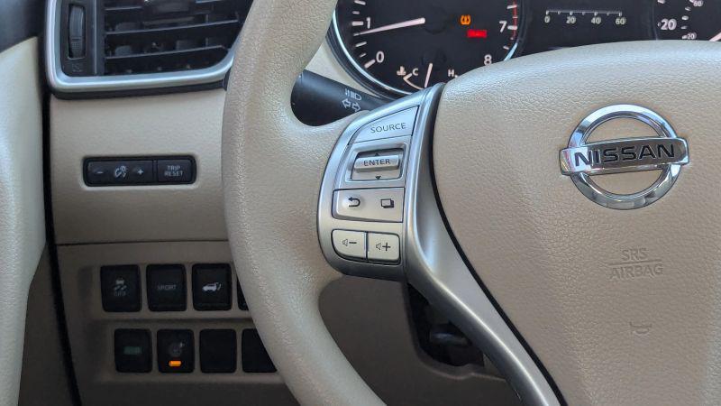 2015 Nissan Rogue SV