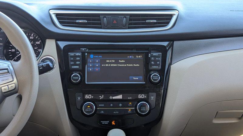 2015 Nissan Rogue SV