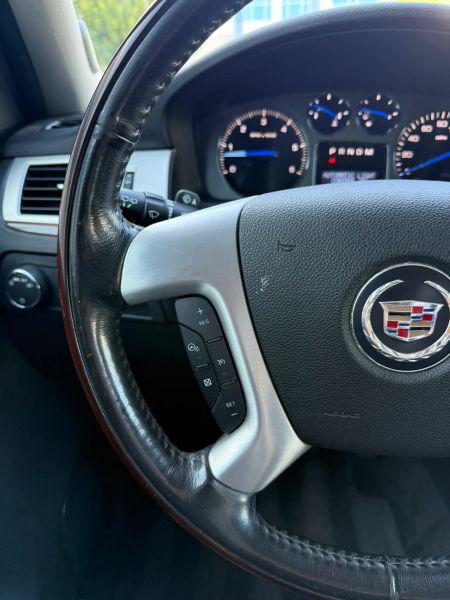 2008 Cadillac Escalade Standard
