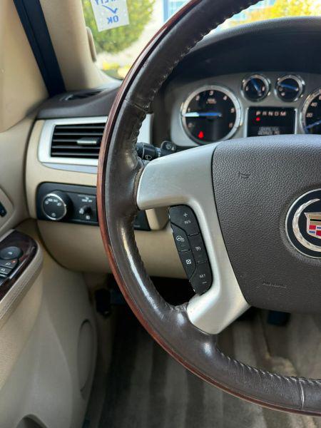 2011 Cadillac Escalade Premium