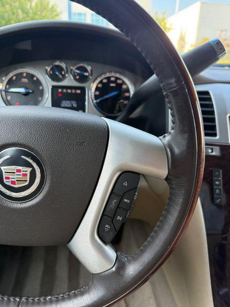 2011 Cadillac Escalade Premium