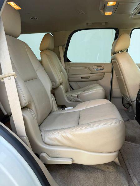 2011 Cadillac Escalade Premium