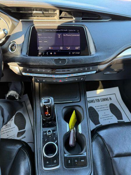2019 Cadillac XT4 Premium Luxury