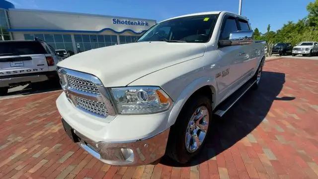 2018 Ram 1500 Laramie Crew Cab 4x4 5'7" Box