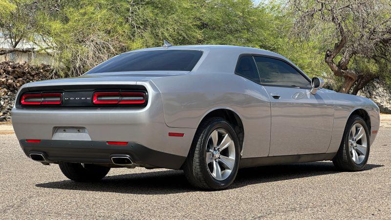 2015 Dodge Challenger SXT
