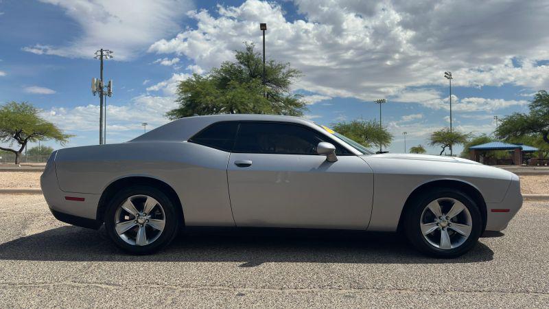 2015 Dodge Challenger SXT