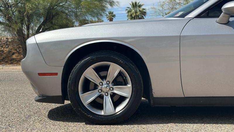 2015 Dodge Challenger SXT