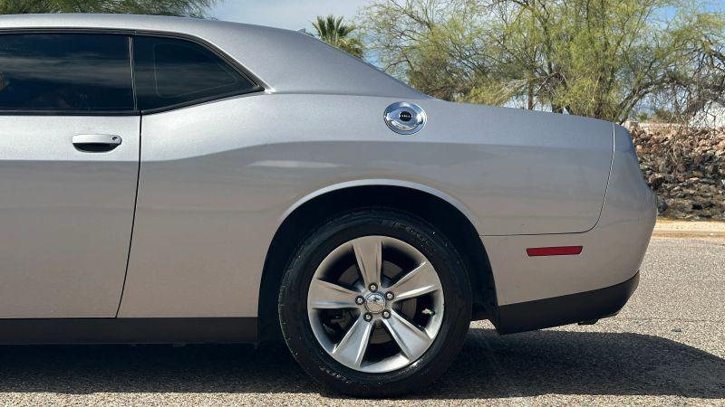 2015 Dodge Challenger SXT