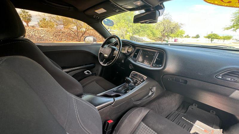 2015 Dodge Challenger SXT