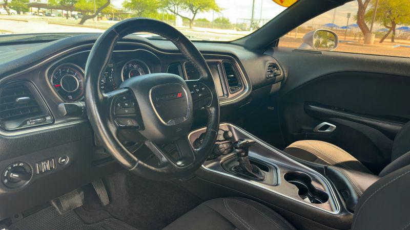 2015 Dodge Challenger SXT
