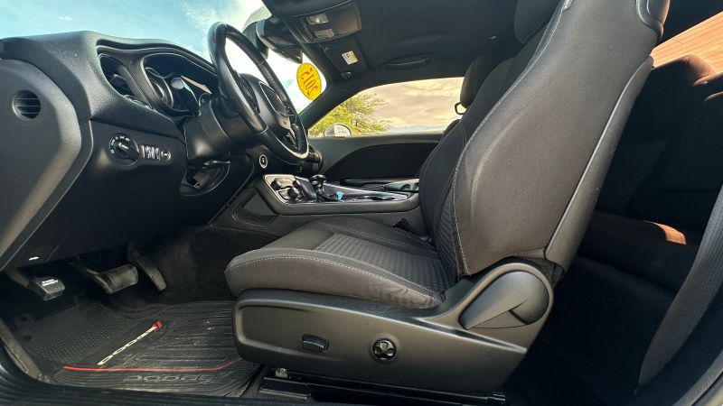 2015 Dodge Challenger SXT