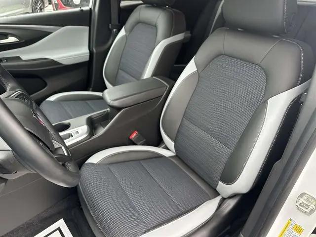 2024 Buick NV Preferred FWD