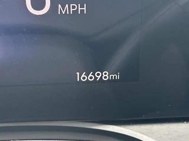 2024 Buick NV Preferred FWD