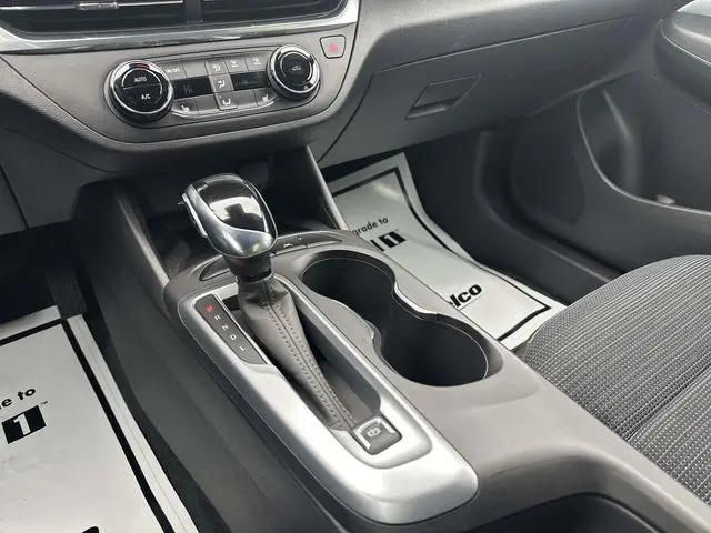 2024 Buick NV Preferred FWD