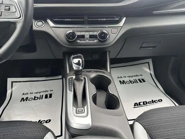 2024 Buick NV Preferred FWD