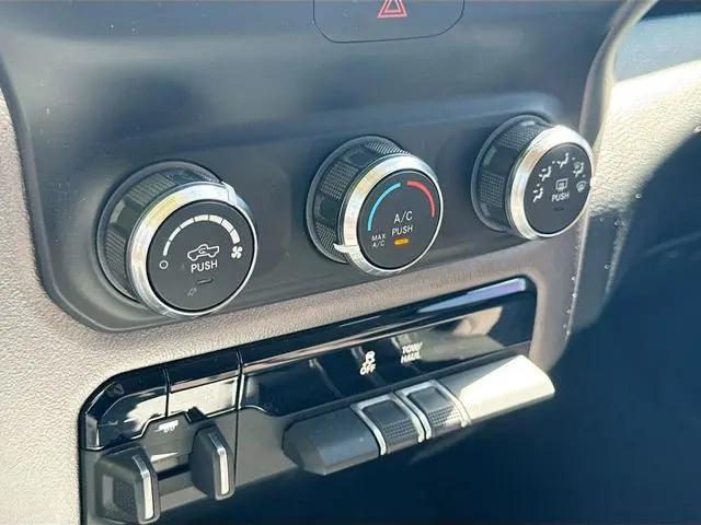 2020 Ram 1500 Big Horn Quad Cab 4x4 6'4" Box