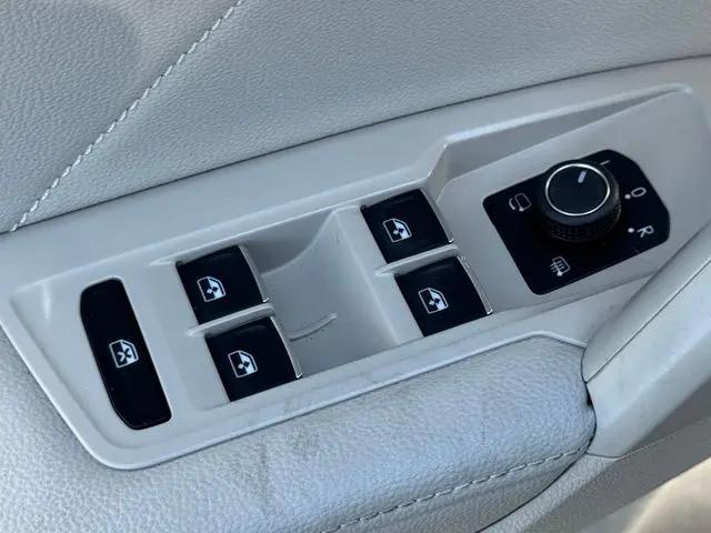 2022 Volkswagen Tiguan 2.0T SEL R-Line