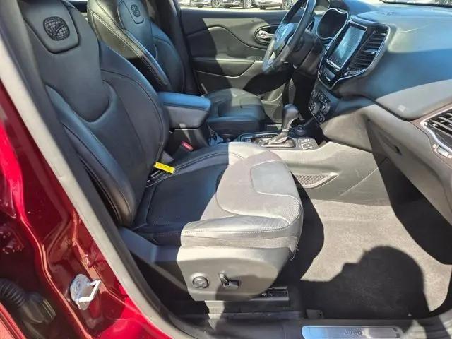 2019 Jeep Cherokee Overland 4x4