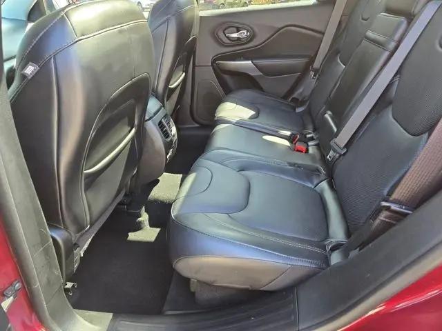 2019 Jeep Cherokee Overland 4x4