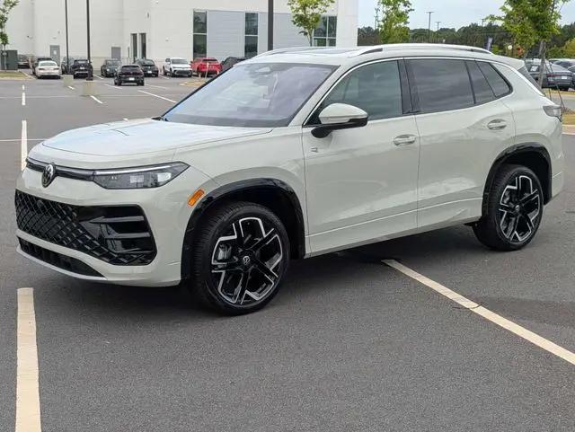 2026 Volkswagen Tiguan SEL R-Line Turbo