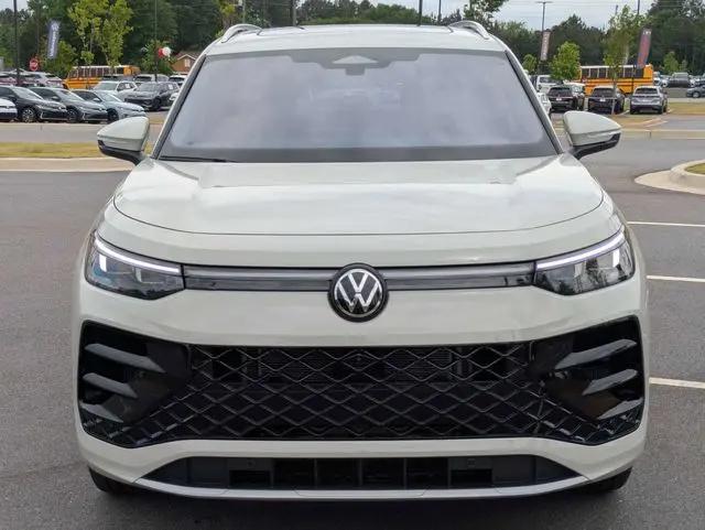 2026 Volkswagen Tiguan SEL R-Line Turbo