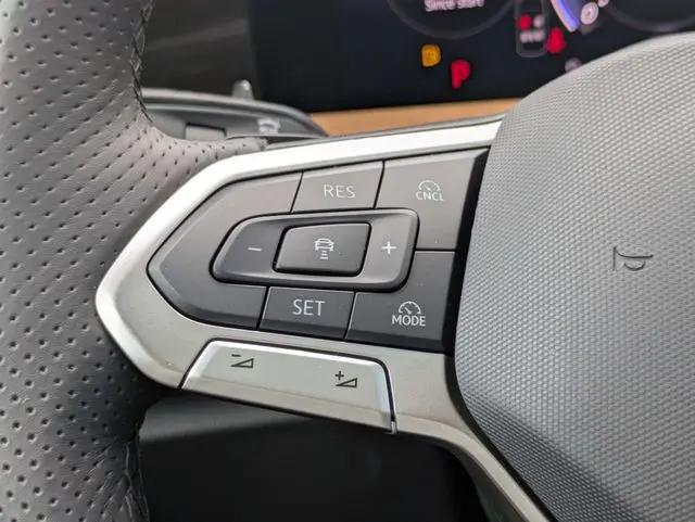 2026 Volkswagen Tiguan SEL R-Line Turbo