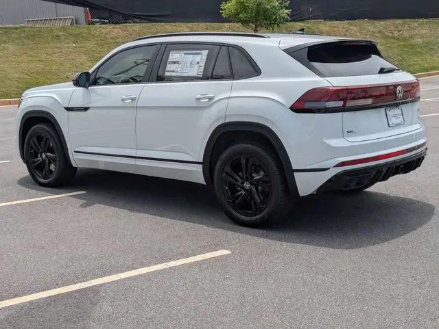 2026 Volkswagen Atlas Cross Sport SEL R-Line Black