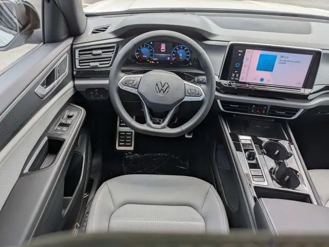 2026 Volkswagen Atlas Cross Sport SEL R-Line Black