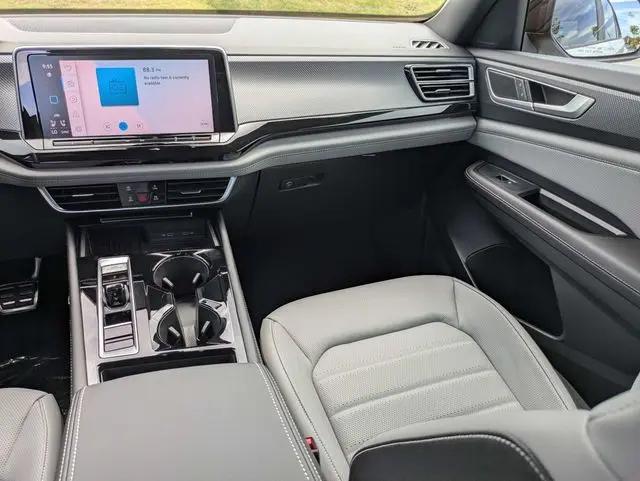2026 Volkswagen Atlas Cross Sport SEL R-Line Black