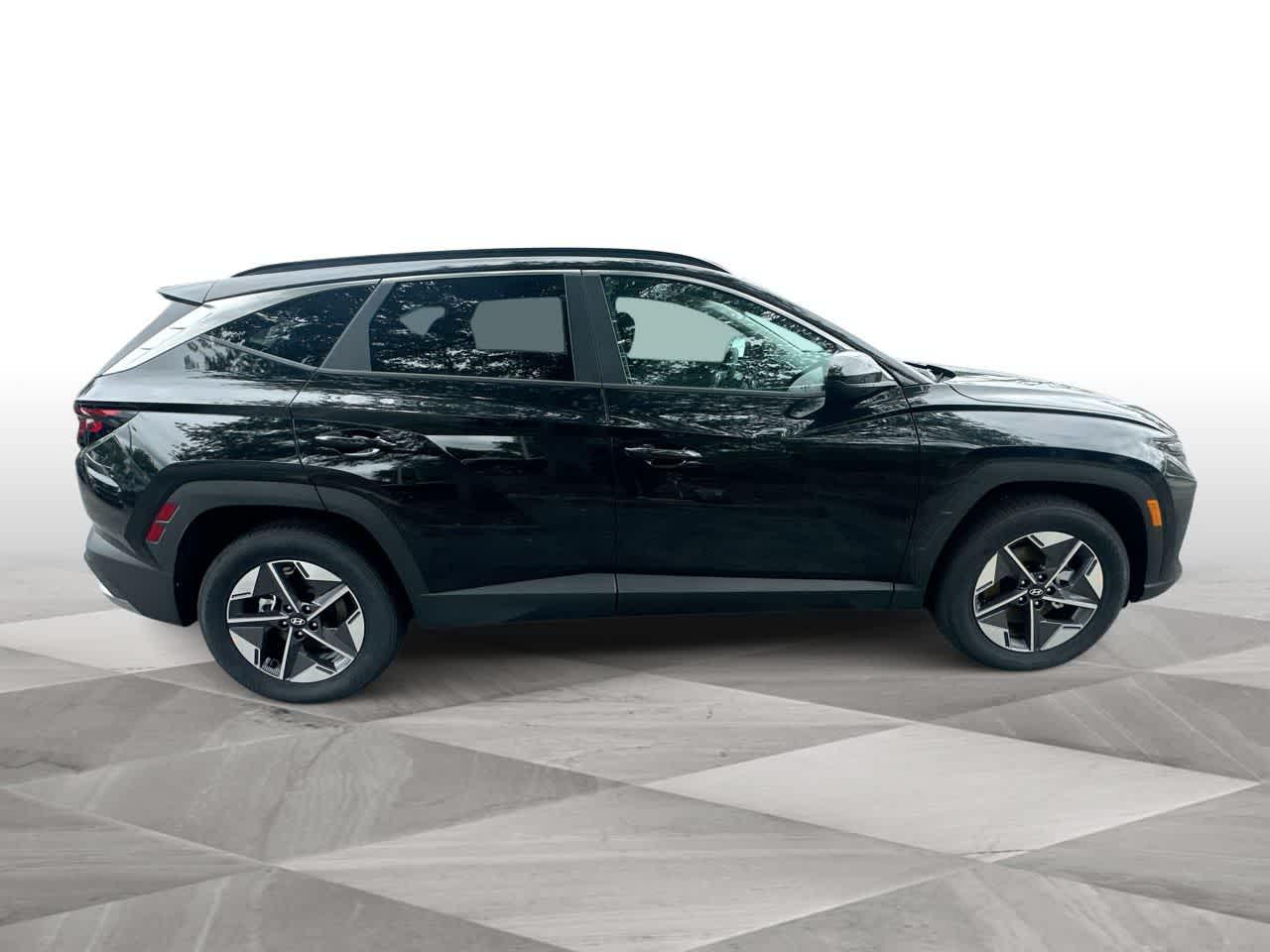 New 2026 Phantom Black Hyundai SEL FWD image 38