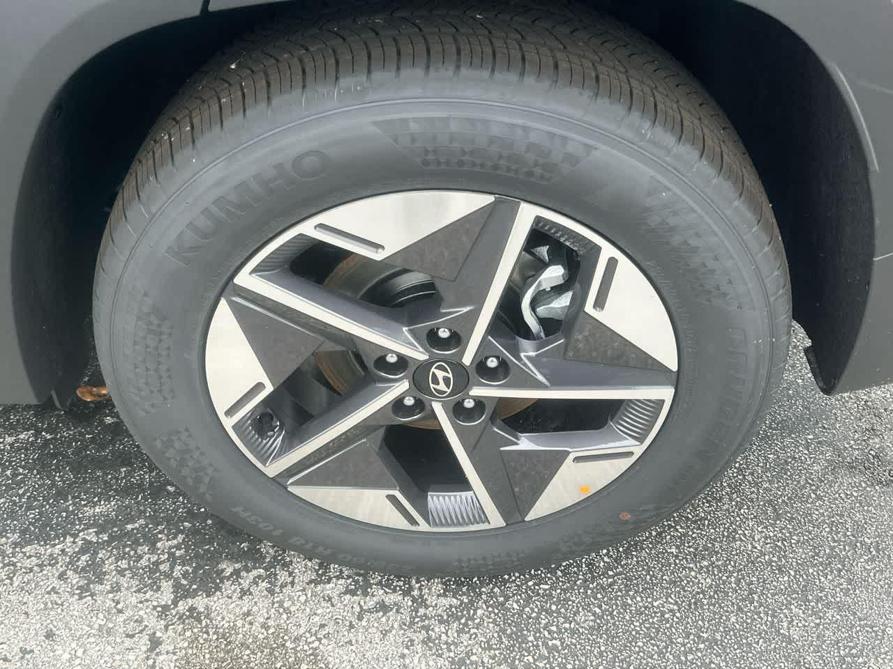 New 2026 Phantom Black Hyundai SEL FWD image 40