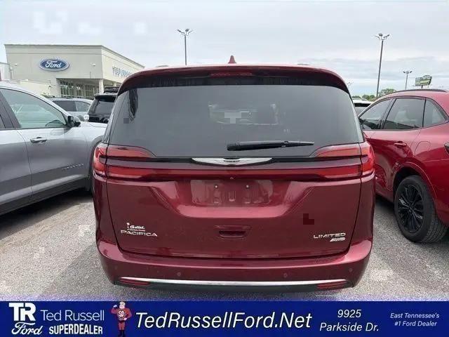 2022 Chrysler Pacifica Limited AWD