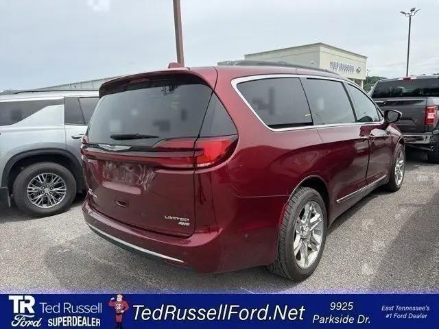 2022 Chrysler Pacifica Limited AWD