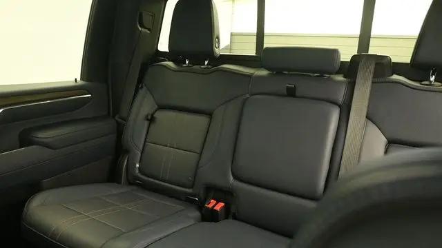 2024 Chevrolet Silverado 2500HD 4WD Crew Cab Standard Bed High Country
