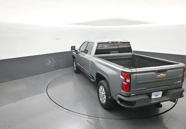 2024 Chevrolet Silverado 2500HD 4WD Crew Cab Standard Bed High Country