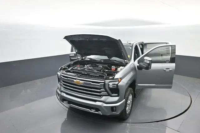 2024 Chevrolet Silverado 2500HD 4WD Crew Cab Standard Bed High Country