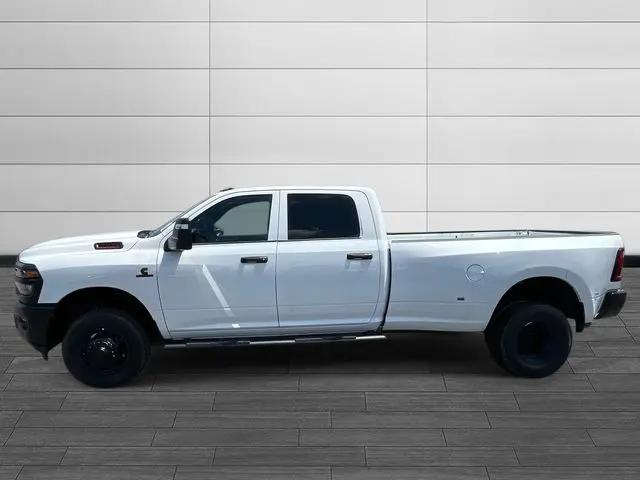 2026 Ram 3500 Tradesman Crew Cab 4x4 8' Box