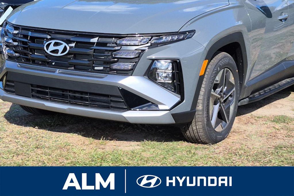 New 2026 Gray HYUNDAI SEL FWD image 12
