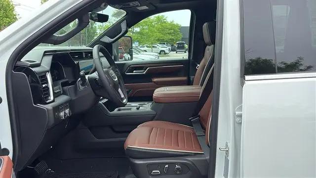 2026 GMC Sierra 2500HD Crew Cab, Standard Bed, Denali Ultimate, 4WD