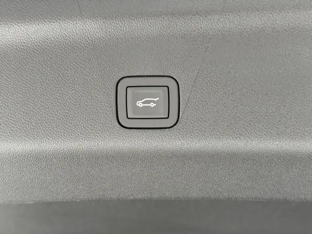 2026 Chevrolet Tahoe 4WD Premier