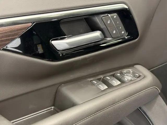2026 Chevrolet Tahoe 4WD Premier