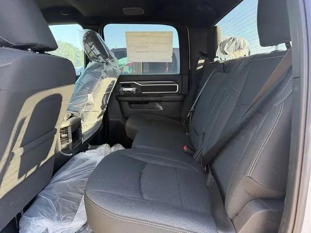 2026 Ram 3500 Big Horn Crew Cab 4x4 6'4" Box