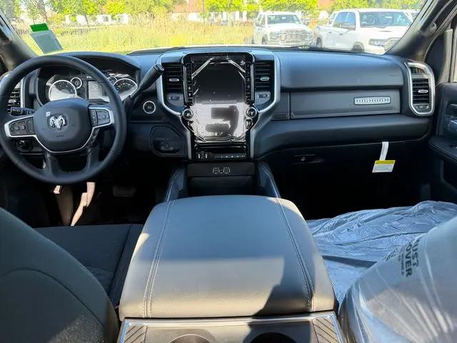 2026 Ram 3500 Big Horn Crew Cab 4x4 6'4" Box
